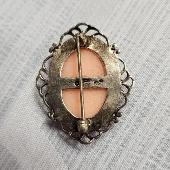Vintage signed Jezlaine Sterling Silver Cameo Elegant Woman Face pin/brooch - Picture 2 of 2
